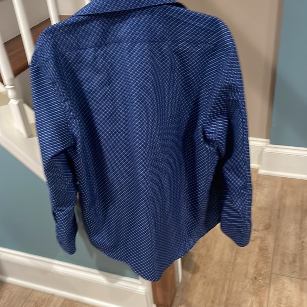 Like new button down - Picture 3 of 3